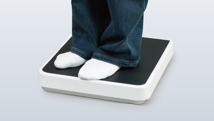 Sturdy construction of EH-PF bariatric scale platform showing even weight distribution and anti-tip design