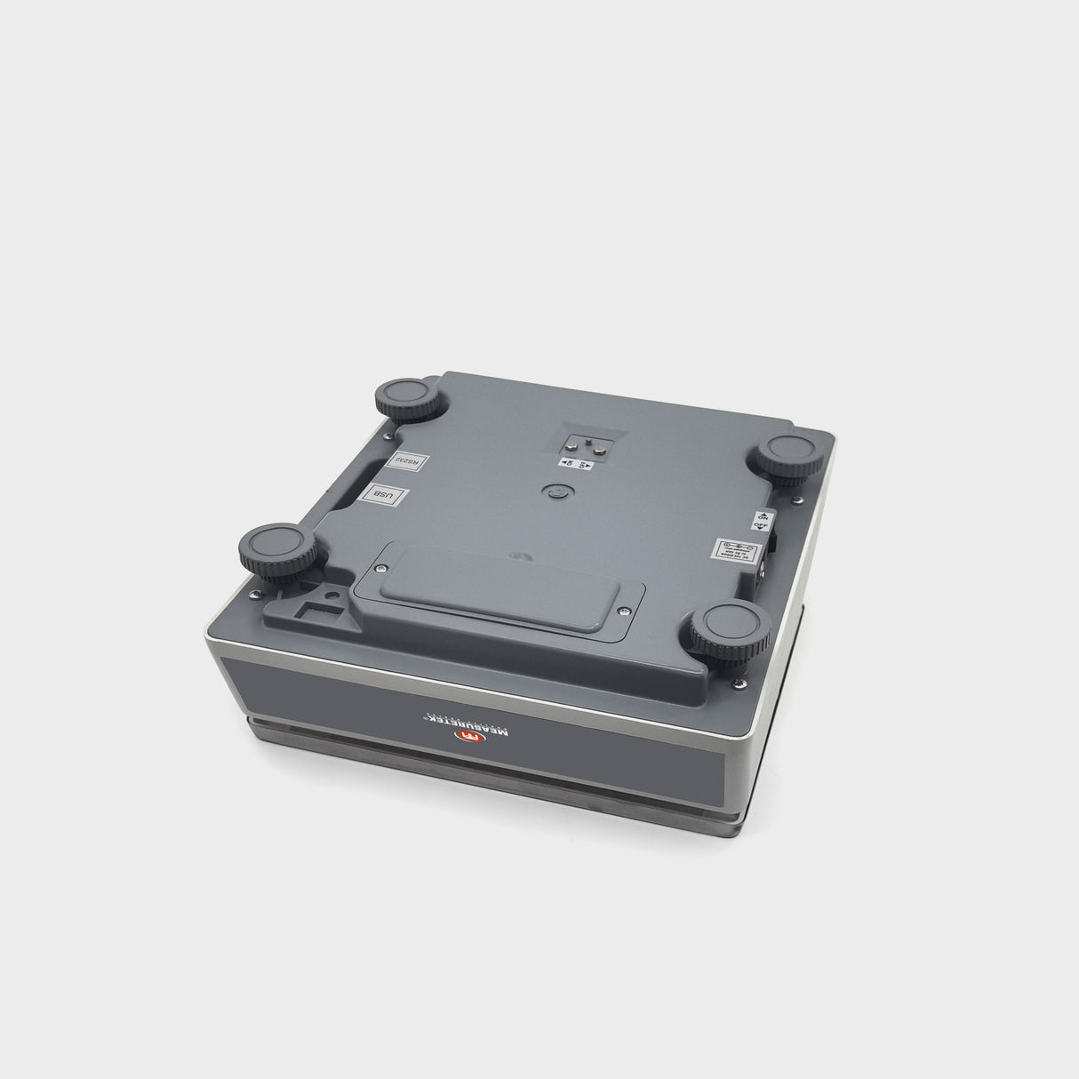 Adjustable feet for stable weighing on uneven surfaces